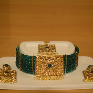 Rajputi Chokar Set With Green Moti